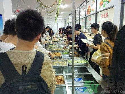 高校10元自助餐有什么？高校10元自助餐怎么樣？