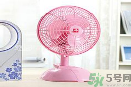 吹電風(fēng)扇頭痛是怎么回事？吹電風(fēng)扇頭痛怎么辦？