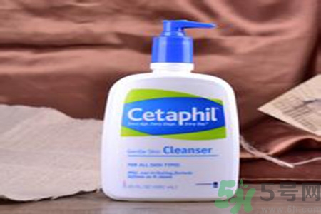 cetaphil絲塔芙溫和無(wú)泡潔面乳適合什么膚質(zhì)？cetaphi潔面乳敏感膚質(zhì)可以用嗎？