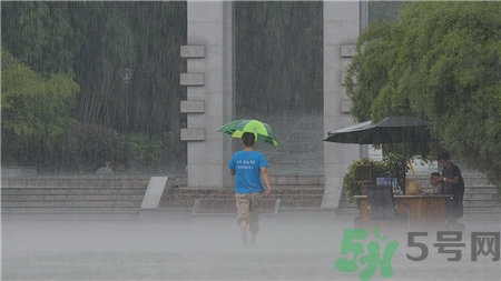 牛背雨是什么?牛背雨的形成原因