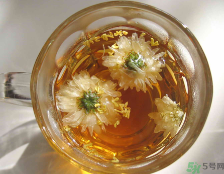 羅漢果可以和菊花一起泡水喝嗎？羅漢果菊花茶的做法及營養(yǎng)價值