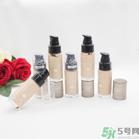 revlon露華濃粉底液怎么樣？露華濃粉底液色號選擇與試色