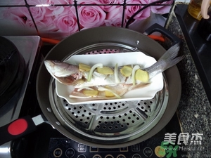 鱸魚蒸多長時(shí)間？鱸魚怎么蒸？