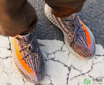 adidas yeezy 350 boost v2顏色尺碼