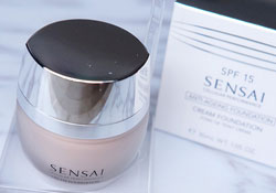 sensai粉霜怎么用?sensai粉霜使用方法