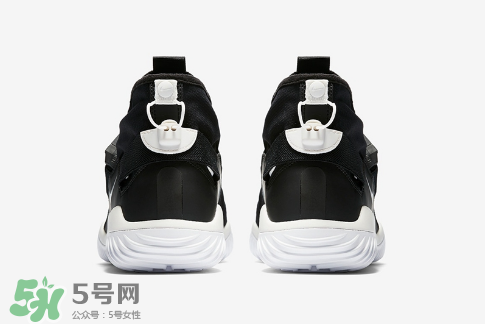 nikelab acg 07 kmtr機(jī)能運(yùn)動(dòng)鞋黑白配色什么時(shí)候發(fā)售？