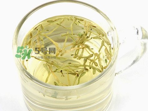 金銀花茶要怎樣泡才好喝？金銀花茶最佳泡茶水溫是多少