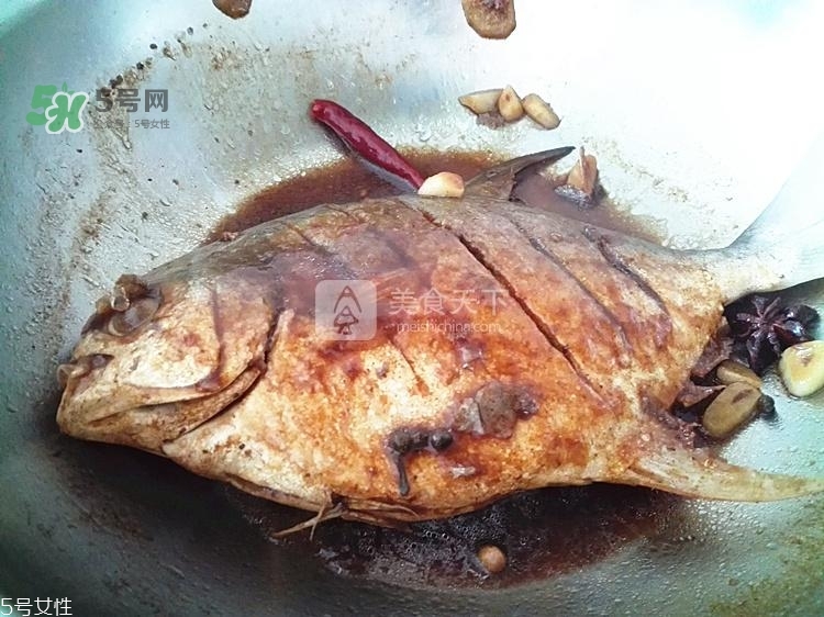 金鯧魚的營(yíng)養(yǎng)價(jià)值 金鯧魚的功效作用