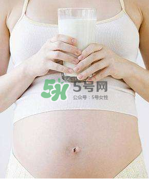 孕婦奶粉和普通奶粉的區(qū)別  懷孕必須喝孕婦奶粉嗎？