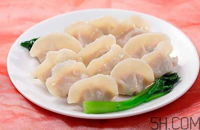 煮餃子開鍋煮皮還是餡？煮餃子蓋不蓋鍋蓋？