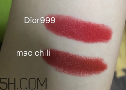 mac小辣椒和迪奧999一樣嗎？mac chili和dior999試色對(duì)比