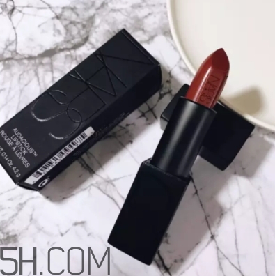 nars mona口紅顯白嗎？nars mona適合黃皮嗎？