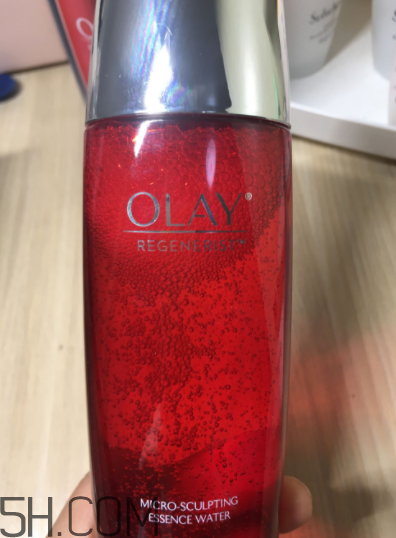 Olay新生活能水是精華水嗎？什么功效？