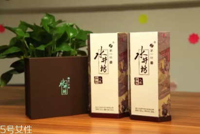 水井坊臻釀八號(hào)和井臺(tái)哪個(gè)好？市場(chǎng)檔次定位不一樣