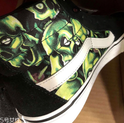 supreme與vans2018春夏聯(lián)名鞋款發(fā)售時(shí)間_多少錢