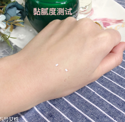 hr赫蓮娜輕乳霜效果怎么樣 赫蓮娜綠寶瓶輕乳霜使用測(cè)評(píng)