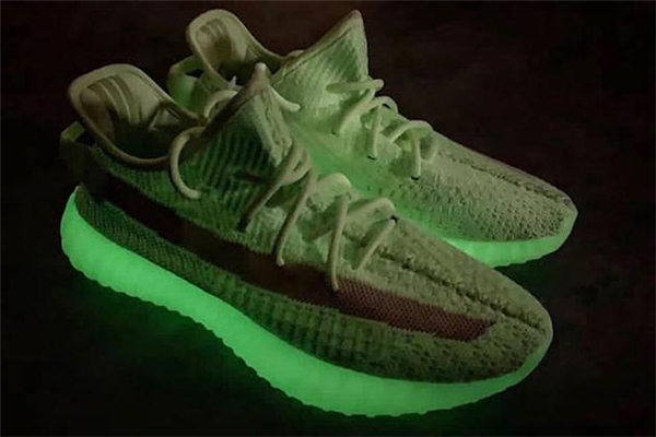 yeezy 350 v2 gid glow實(shí)物諜照 夜光椰子350發(fā)售信息