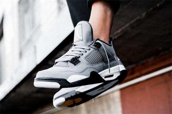 aj4 cool grey貨量大嗎 aj4酷灰會漲價嗎