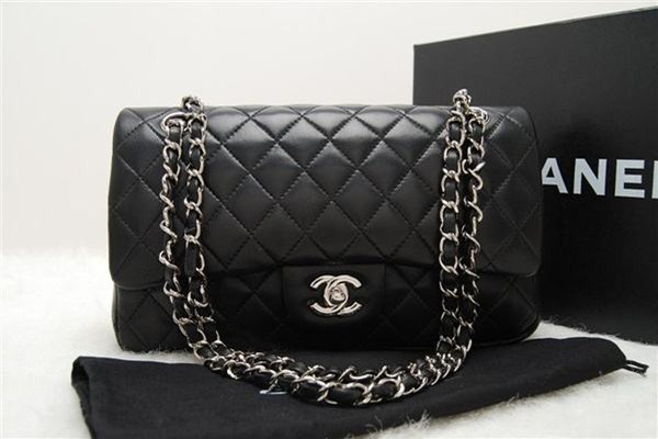 chanel 2.55包包質(zhì)量如何 chanel cf和chanel 2.55哪個好